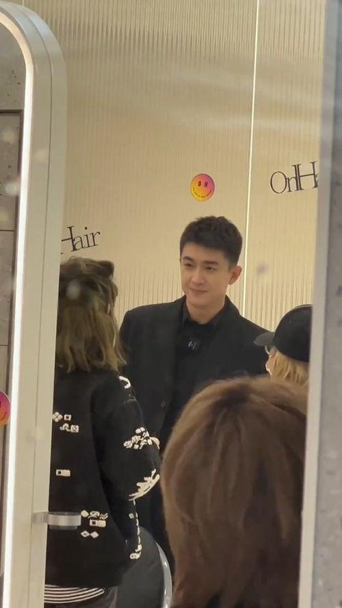 上海明星剪发师,匠心独运，塑造时尚新潮流