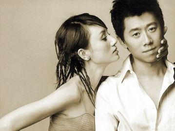 旧情复燃的明星,昔日明星甜蜜重燃爱火