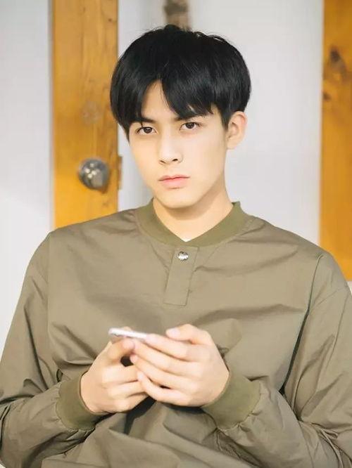 网红搞怪发型男,网红搞怪发型男生引领时尚潮流